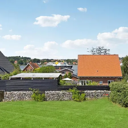 Lovely In With Wifi Сasa de vacaciones Svendborg